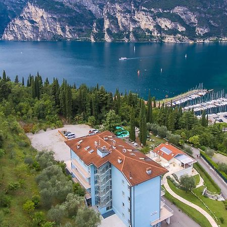 Residence Marina Рива-дель-Гарда Экстерьер фото
