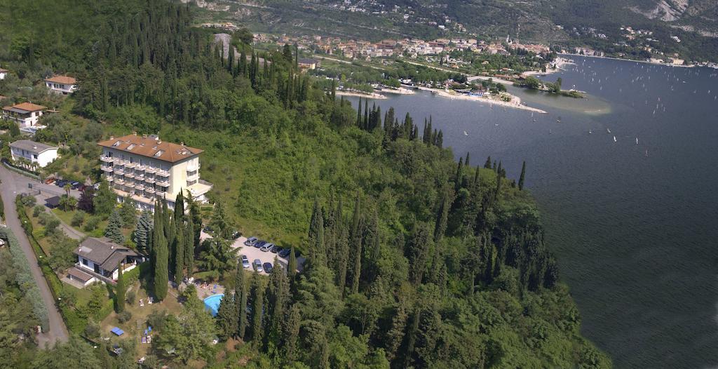 Residence Marina Рива-дель-Гарда Экстерьер фото