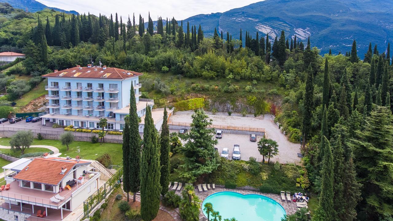 Residence Marina Рива-дель-Гарда Экстерьер фото